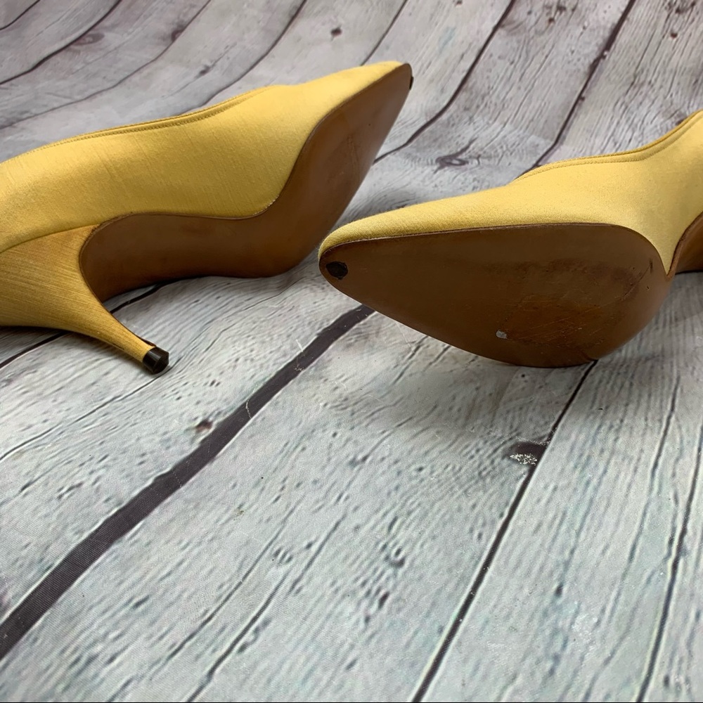 Vintage Fiancées Marigold Pumps Heels - Picture 4 of 5
